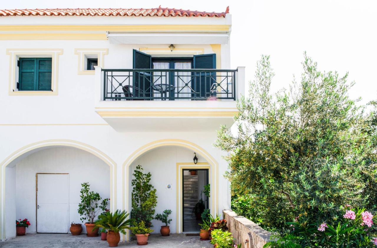 Megalochori  Irides Apartments מראה חיצוני תמונה