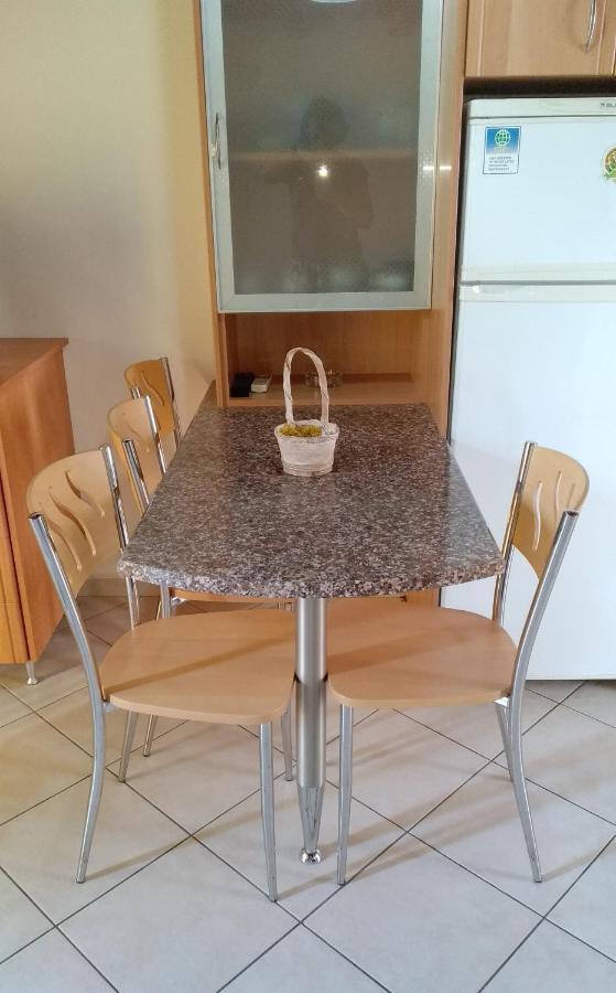 Megalochori  Irides Apartments מראה חיצוני תמונה