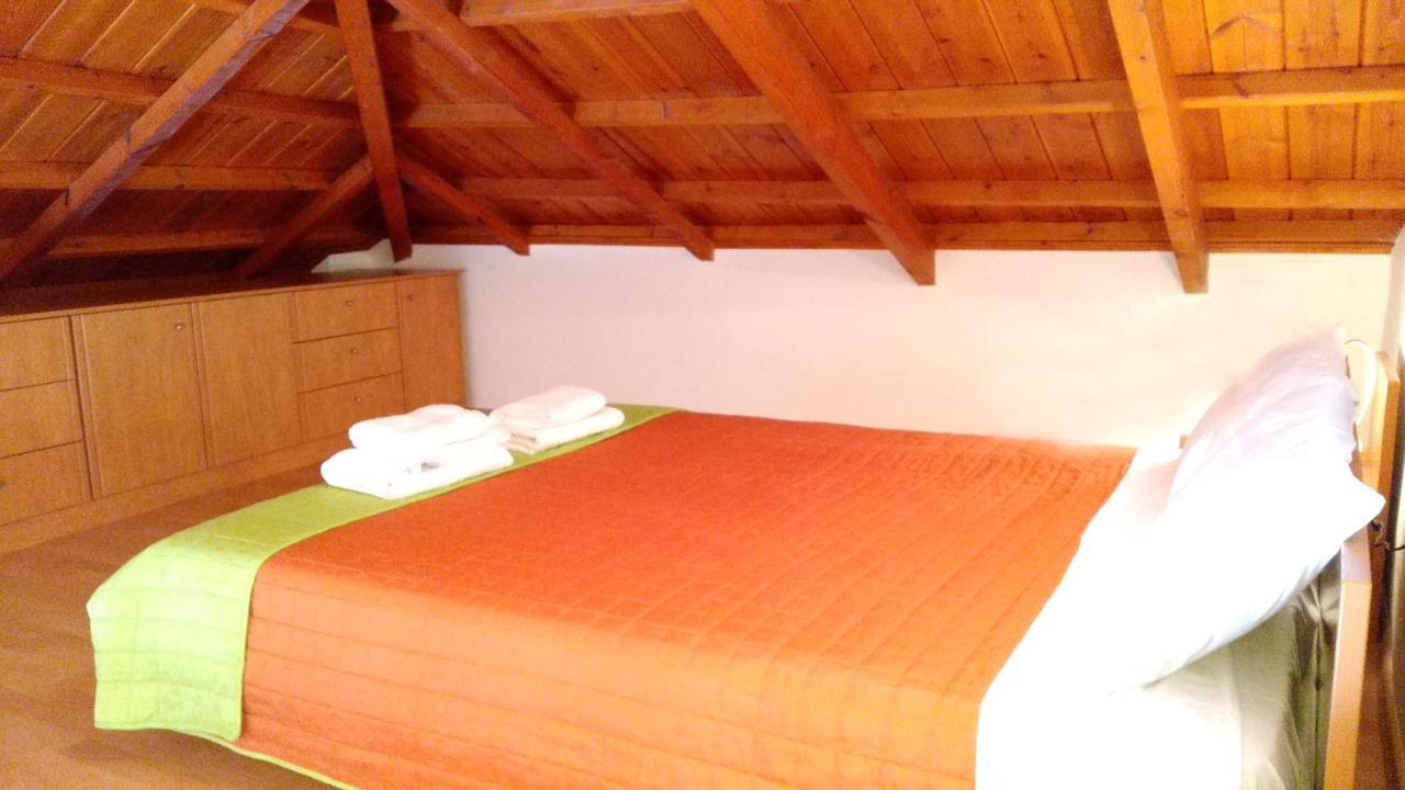 Megalochori  Irides Apartments מראה חיצוני תמונה