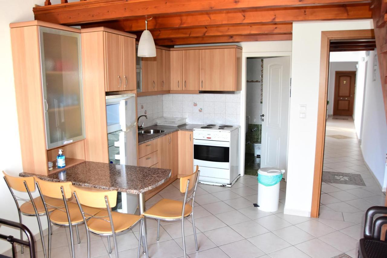 Megalochori  Irides Apartments מראה חיצוני תמונה