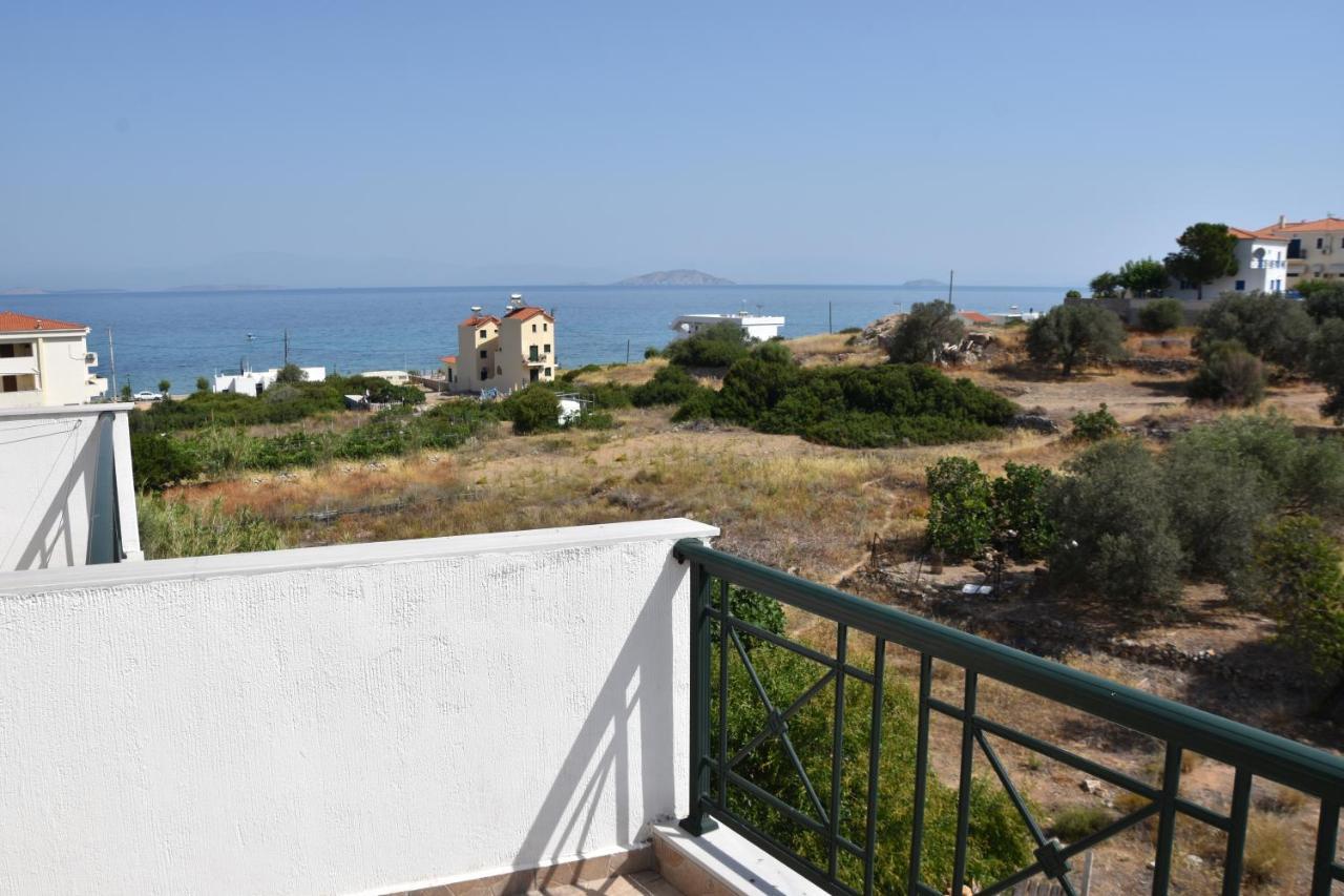 Megalochori  Irides Apartments מראה חיצוני תמונה