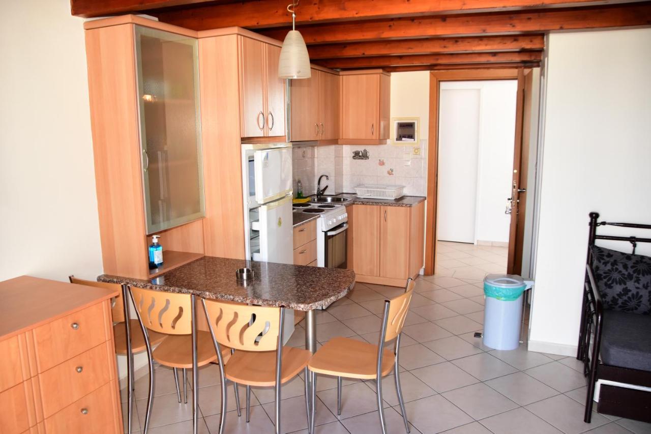 Megalochori  Irides Apartments מראה חיצוני תמונה