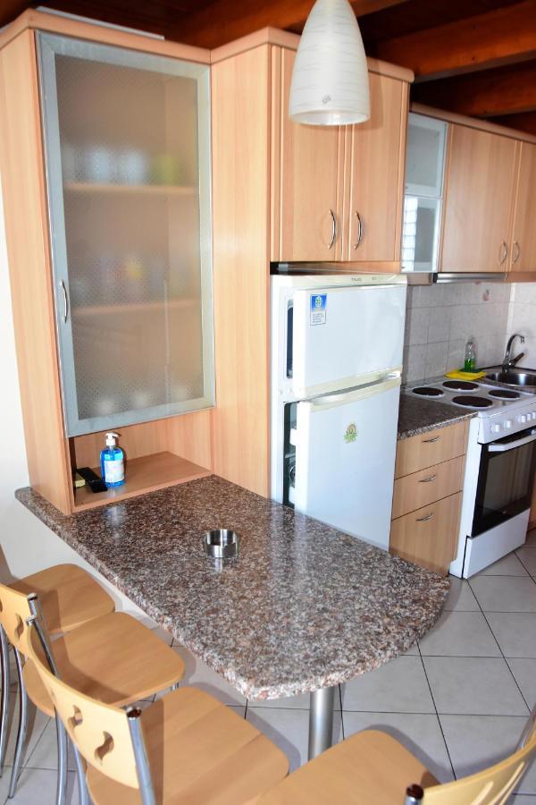 Megalochori  Irides Apartments מראה חיצוני תמונה