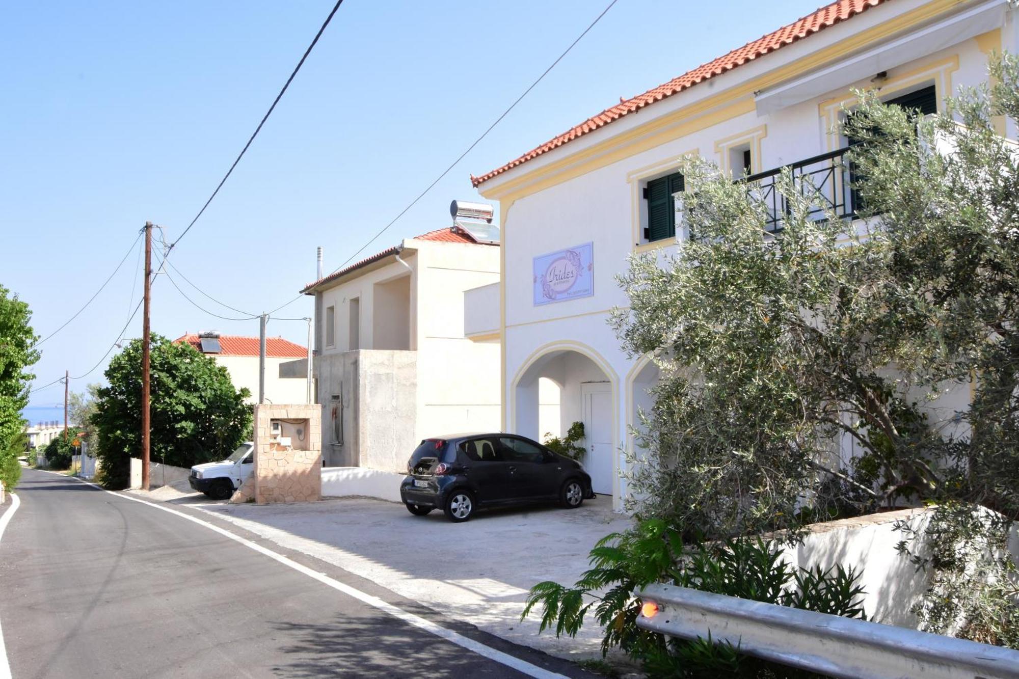 Megalochori  Irides Apartments מראה חיצוני תמונה